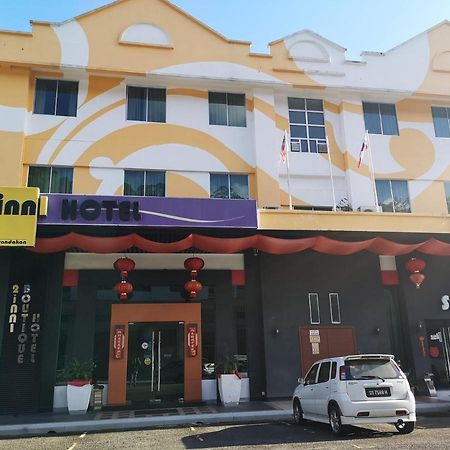 2 Inn 1 Boutique Hotel & Spa Sandakan Bagian luar foto