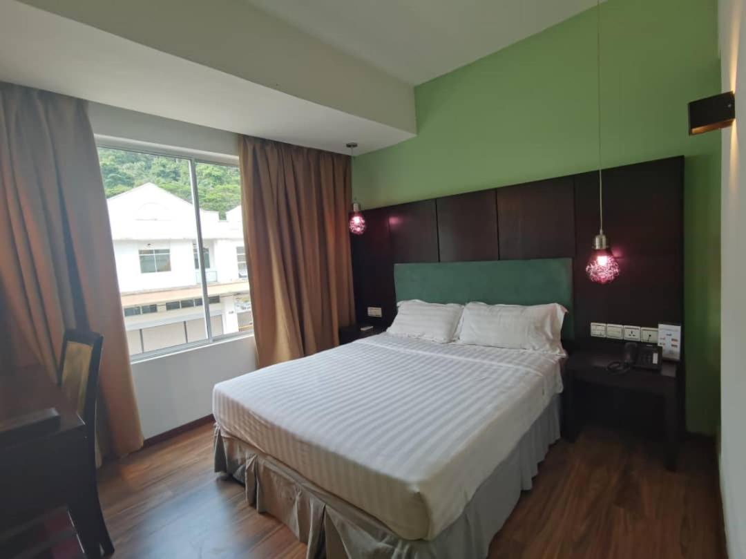2 Inn 1 Boutique Hotel & Spa Sandakan Bagian luar foto