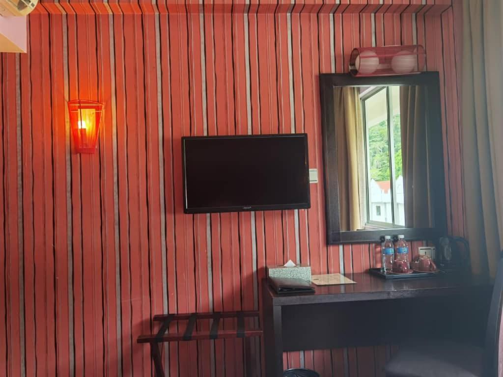 2 Inn 1 Boutique Hotel & Spa Sandakan Bagian luar foto