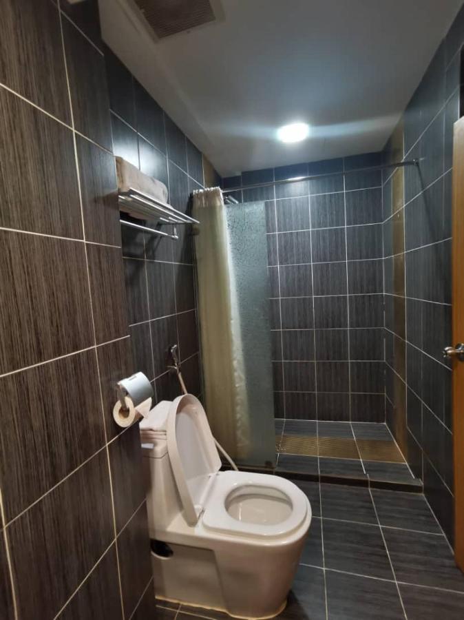 2 Inn 1 Boutique Hotel & Spa Sandakan Bagian luar foto