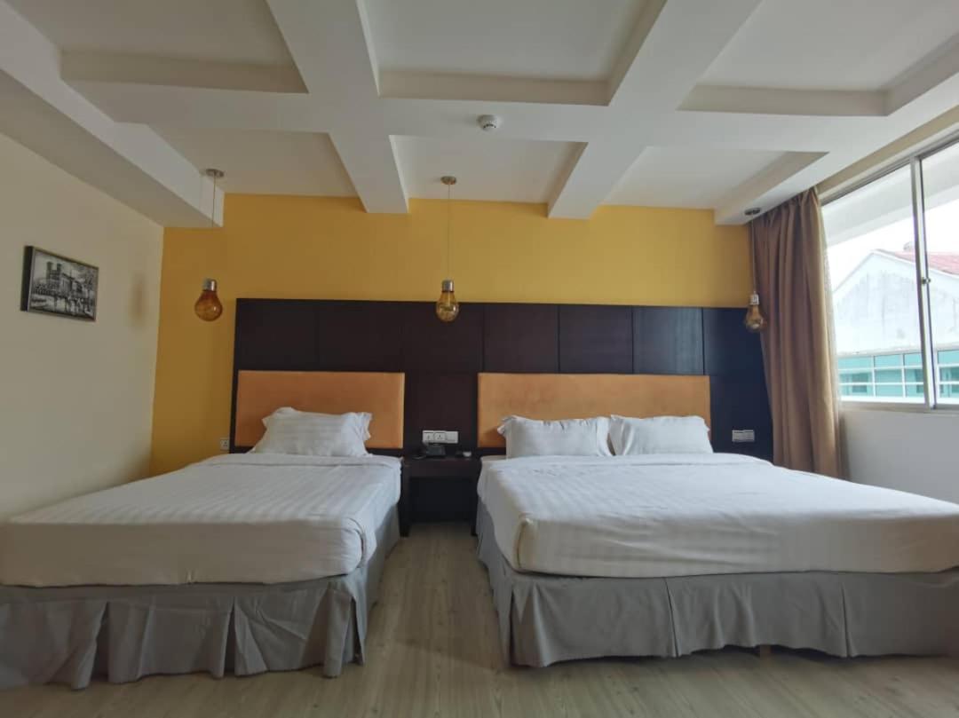 2 Inn 1 Boutique Hotel & Spa Sandakan Bagian luar foto