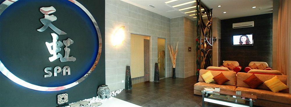 2 Inn 1 Boutique Hotel & Spa Sandakan Bagian luar foto