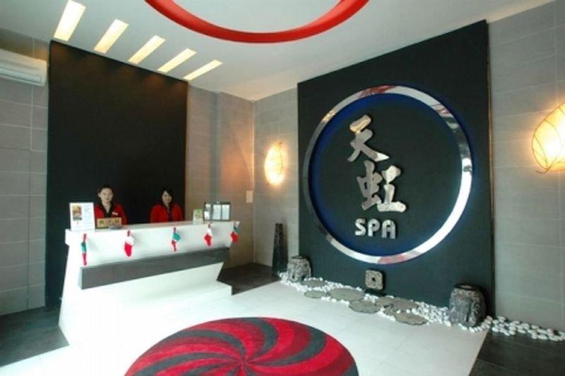 2 Inn 1 Boutique Hotel & Spa Sandakan Bagian luar foto